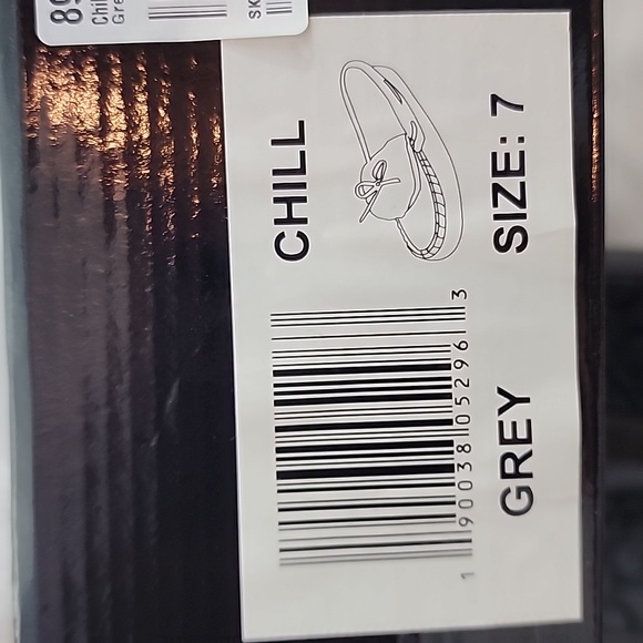 Hooked | Chill Slippers | Grey | - Picture 8 of 8